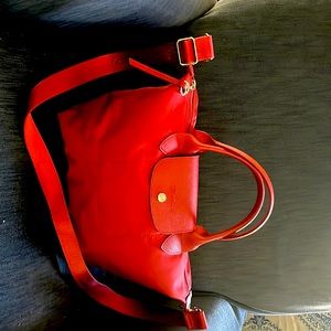 Longchamp zipper closer detachable strap. Used once. Bought in Paris